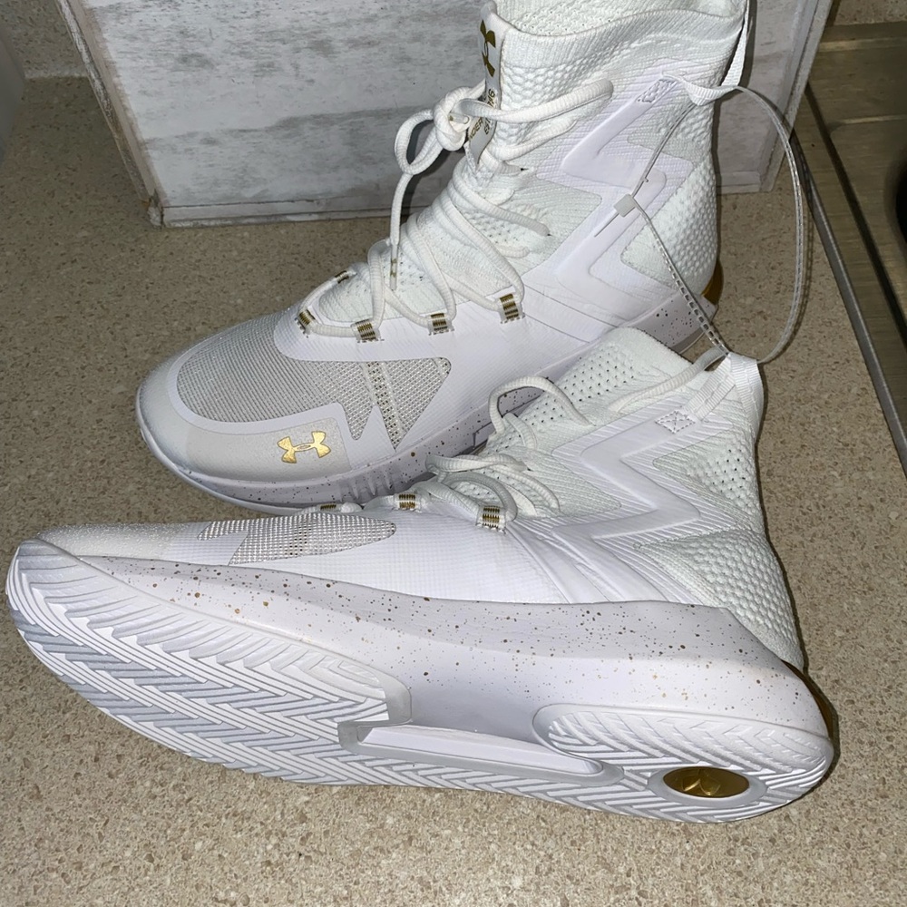 Under Armour Highlight Ace 2.0 Volleyball Shoes - Picture 4 of 10
